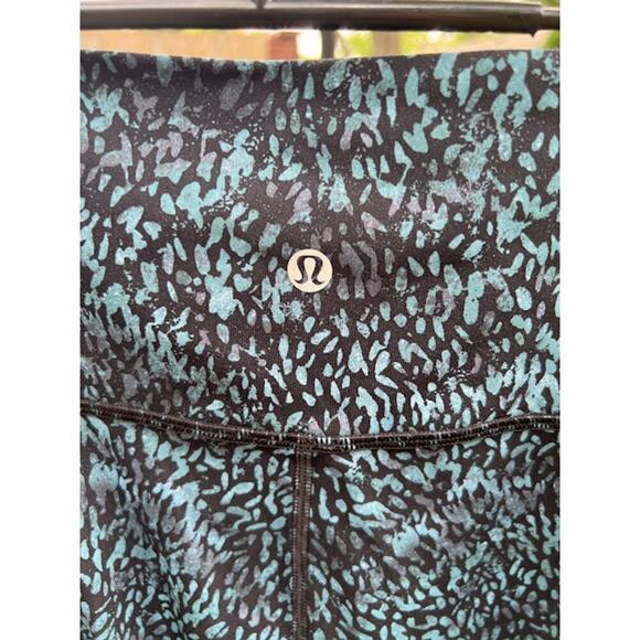 Lululemon Wunder Under Crop HR 21" Daisy Dust Illuminight Black Size 4 - Picture 8 of 10